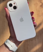 Görseli Galeri görüntüleyiciye yükleyin, iPhone Kamera Korumalı Silikon Kılıf (Beyaz) 
