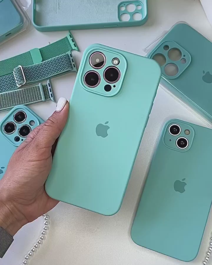 iPhone Siliconen Hoesje met Camerabescherming (GLACIER BLAUW)