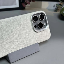 Carica l&#39;immagine nel visualizzatore di Gallery, Luxury Leather Phone Case With Magsafe ( Gray )
