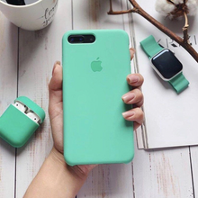 Charger l&#39;image dans la galerie, Coque en silicone pour iPhone (VERT MARINE)
